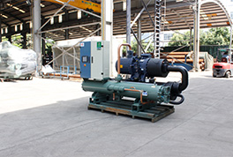 對員工好一點，恒星推薦給車間安裝一臺螺桿冷水機